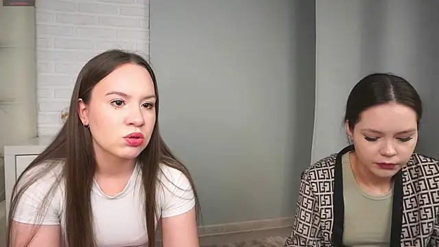 VirginiaRowe online show from January 9, 1:04 pm