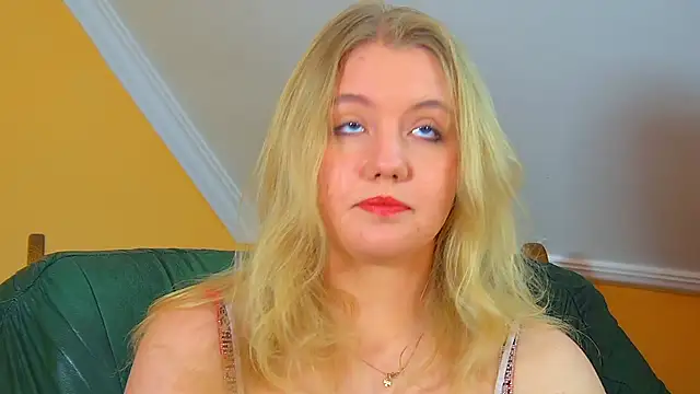 EmilyEvanse online show from February 10, 8:17 am