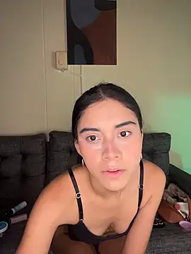 Miia moonn online show from March 1, 1:16 am