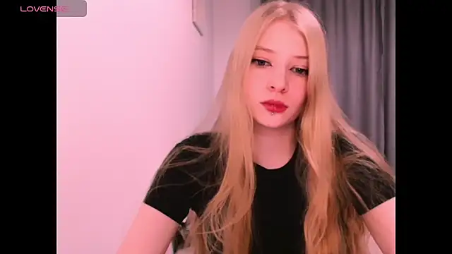  Milana Sparkl75  online show from December 16, 8:04 pm