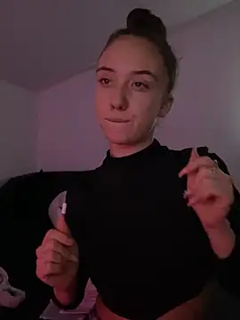 CristinaSw online show from December 16, 2:23 pm