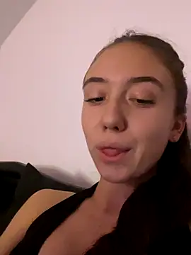 CristinaSw online show from December 20, 7:51 pm