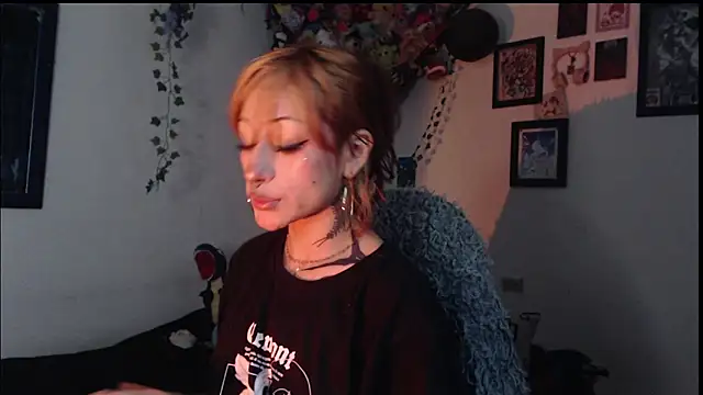 Layla quinn online show from June 7, 12:45 pm