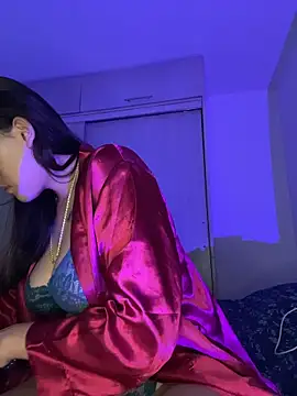 Samantafoxx  online show from December 13, 9:10 pm