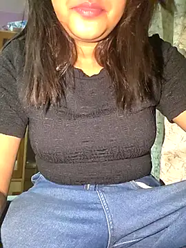 Sizzling Zoya online show from November 28, 10:13 pm