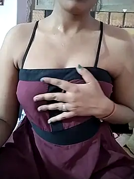 RASHMI SHARMA9 online show from March 26, 7:59 pm