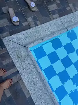 IsaSantoDomingo online show from December 1, 3:48 pm