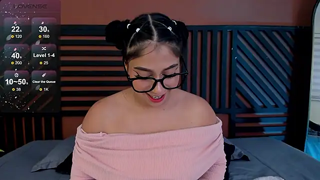 luna cute   online show from February 9, 7:49 pm