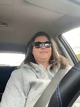 bea french curvy online show from February 3, 12:21 pm