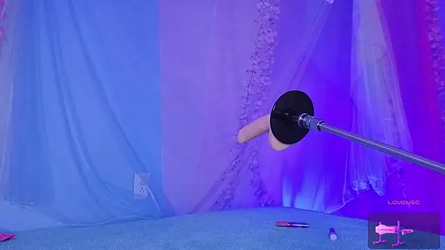 apleepleassure online show from February 1, 8:51 pm