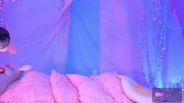 apleepleassure online show from February 22, 8:32 pm