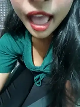 Zoyaa-Zubair online show from April 21, 7:43 pm