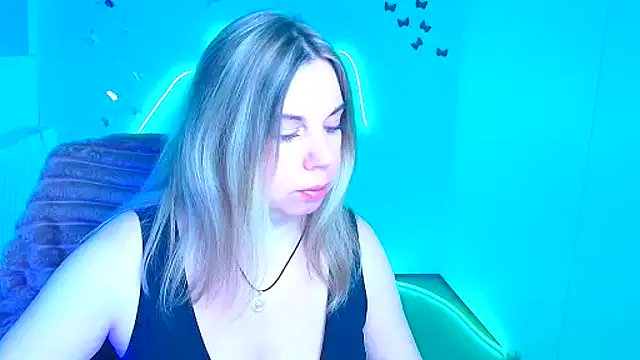 Amanda Swannn online show from March 22, 6:41 am