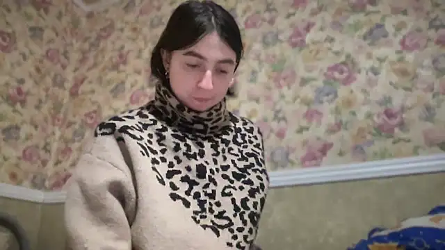 Aphr0ditee online show from April 12, 3:15 pm