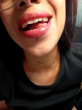 Violett  Rose online show from January 8, 2:15 am