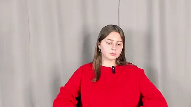 SophiaHalligan online show from November 29, 1:04 pm