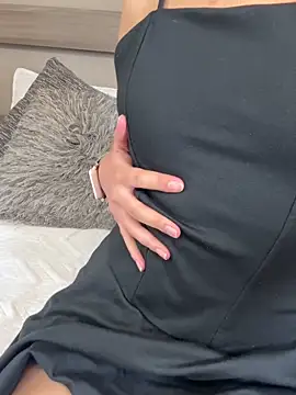 GoodGirlGone online show from December 1, 2:20 pm