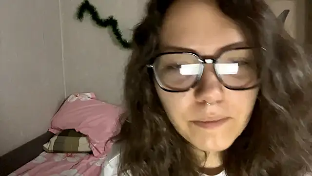 KerriMcbreen online show from January 10, 5:12 am