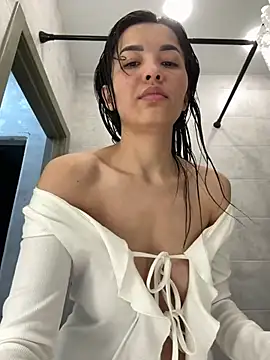 cordeliawow online show from April 6, 6:31 pm