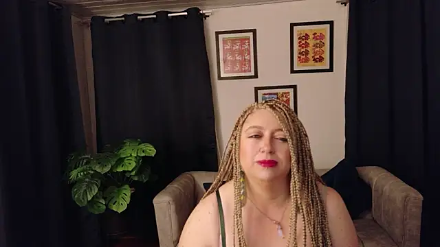 MilfArlet online show from March 16, 1:37 pm