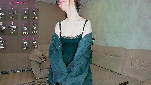 JaneMolane online show from February 10, 3:15 pm