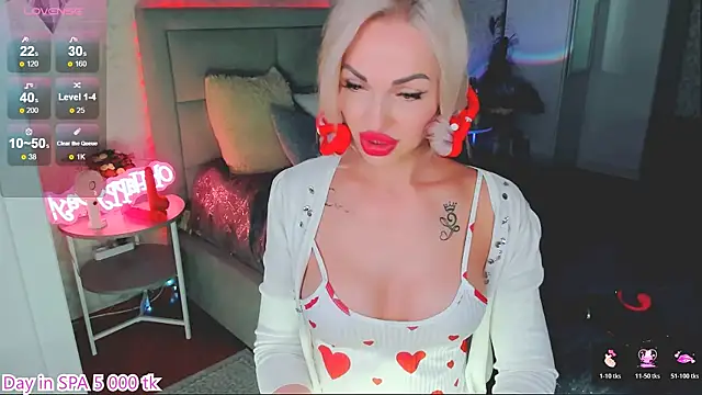 Lola Bombita online show from May 12, 12:34 pm