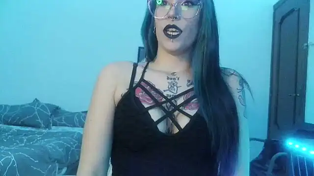 blackrose1997 online show from April 6, 10:49 am