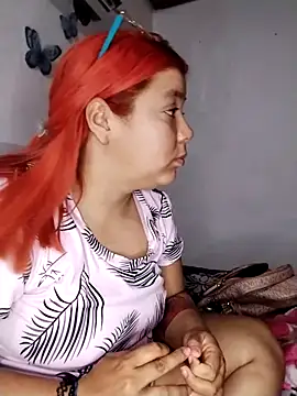 Emely kis  online show from December 4, 3:35 pm