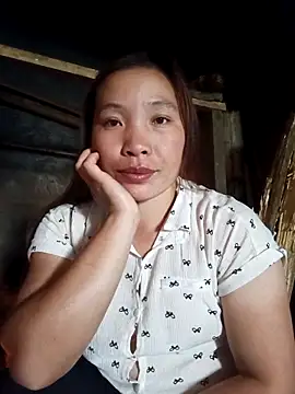 Evelyn-n online show from March 17, 8:18 am