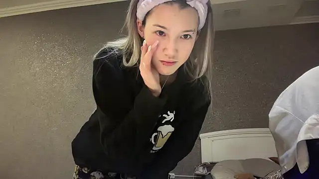 lilXdomii online show from January 18, 10:17 pm