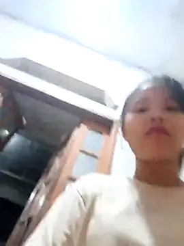 Pretty-haert online show from April 10, 2:45 pm