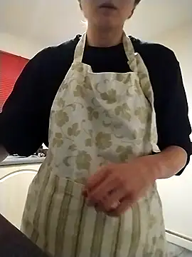 Amy01112 online show from April 16, 9:25 pm