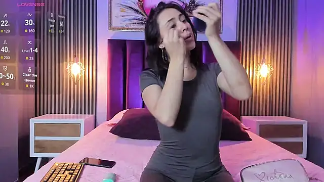 Ariana collinss online show from January 14, 12:10 pm