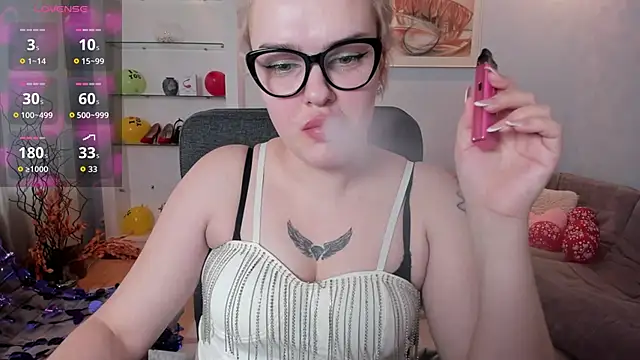 KamillaJei online show from February 19, 5:51 am