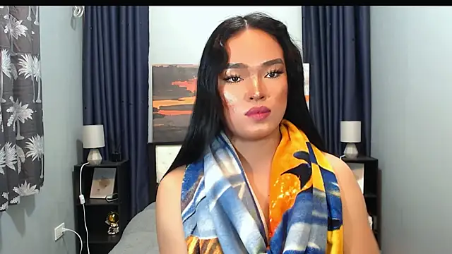 Fantacyloverr online show from February 4, 11:24 am