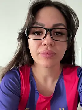 SiennaLuxexx online show from February 22, 1:23 pm