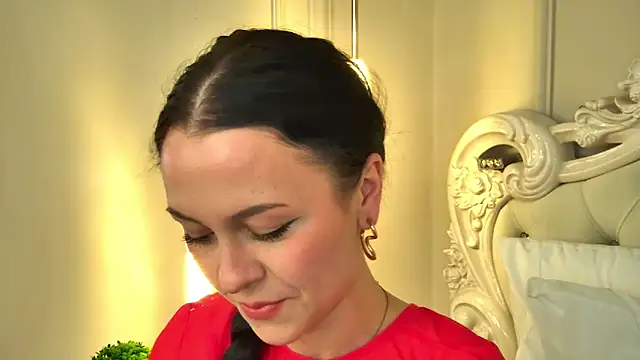 MonicaMercer online show from March 12, 8:39 am