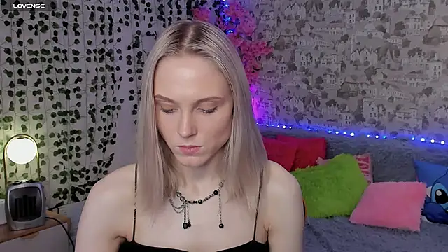 Gina Gina love online show from May 29, 2:09 am
