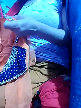 hottyrose69 online show from January 16, 11:23 pm