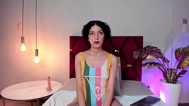 LyraVendrell online show from December 20, 11:58 am