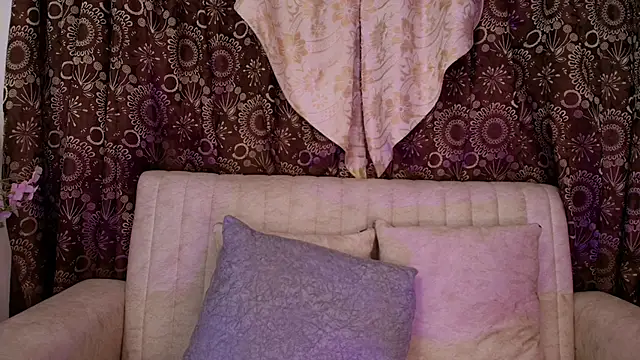 GabyyCute  online show from December 3, 5:10 am