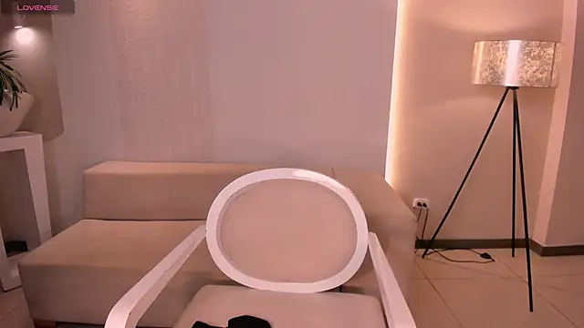 MadisonKane online show from November 5, 11:04 am