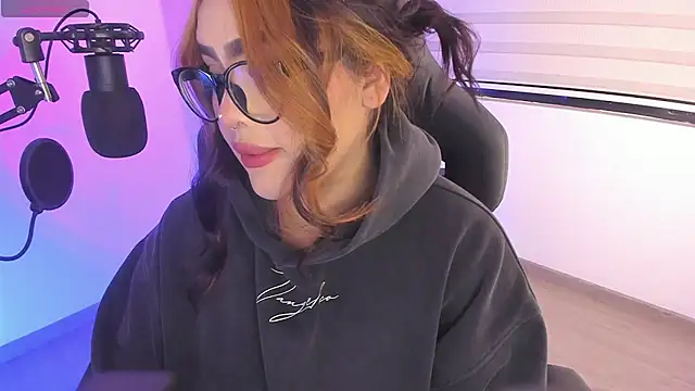 asheryn online show from January 8, 1:20 am