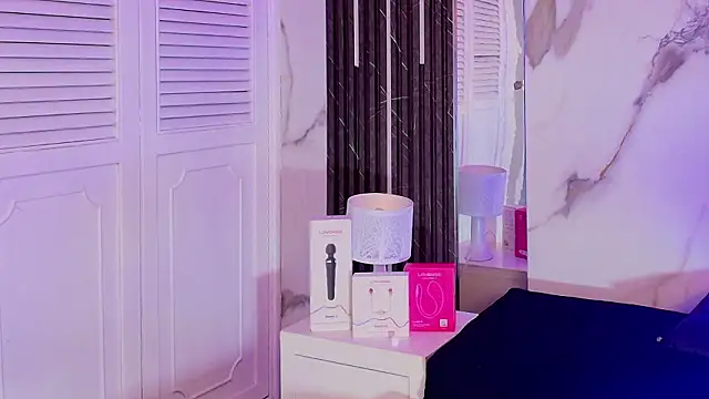 BellaHarpeer online show from February 15, 7:51 am