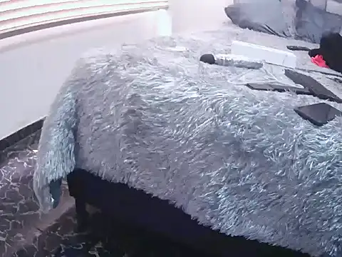 Fernanda andrew online show from March 30, 4:17 pm