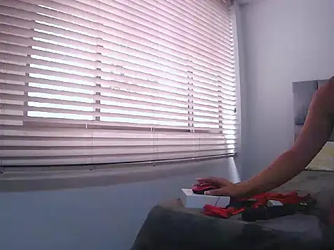 Fernanda andrew online show from April 17, 3:25 pm