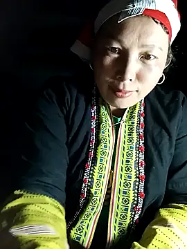 lux-angel online show from February 17, 2:55 am