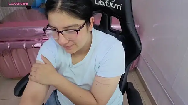 eva smit t online show from March 11, 2:05 am