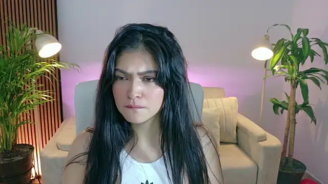 victoria   moon online show from February 18, 1:32 pm