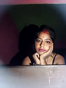 Ponam sexy online show from February 6, 2:42 pm